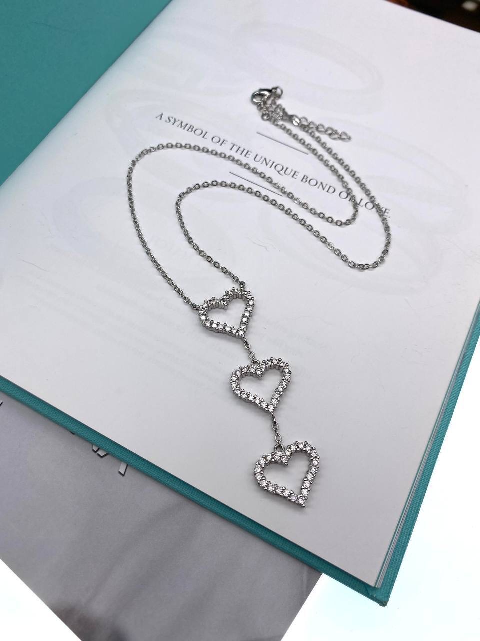 Фото Колье Tiffany & Co Hearts 10265