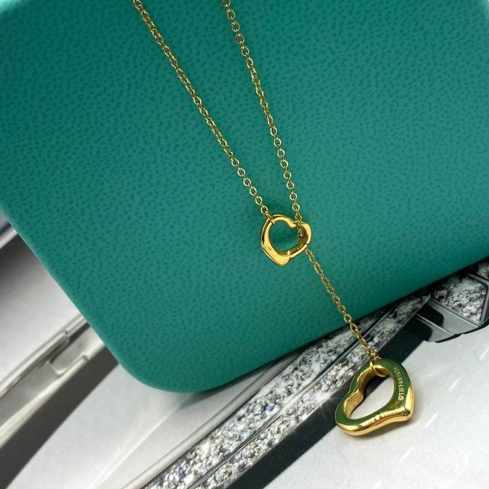 Фото Колье Tiffany & Co Open Heart 10301