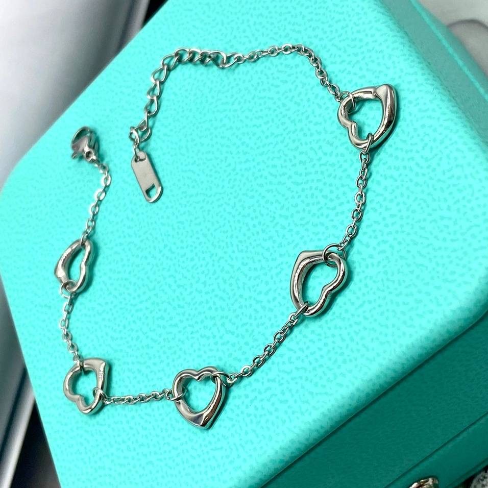 Фото браслета Tiffany & Co Open Heart 10305