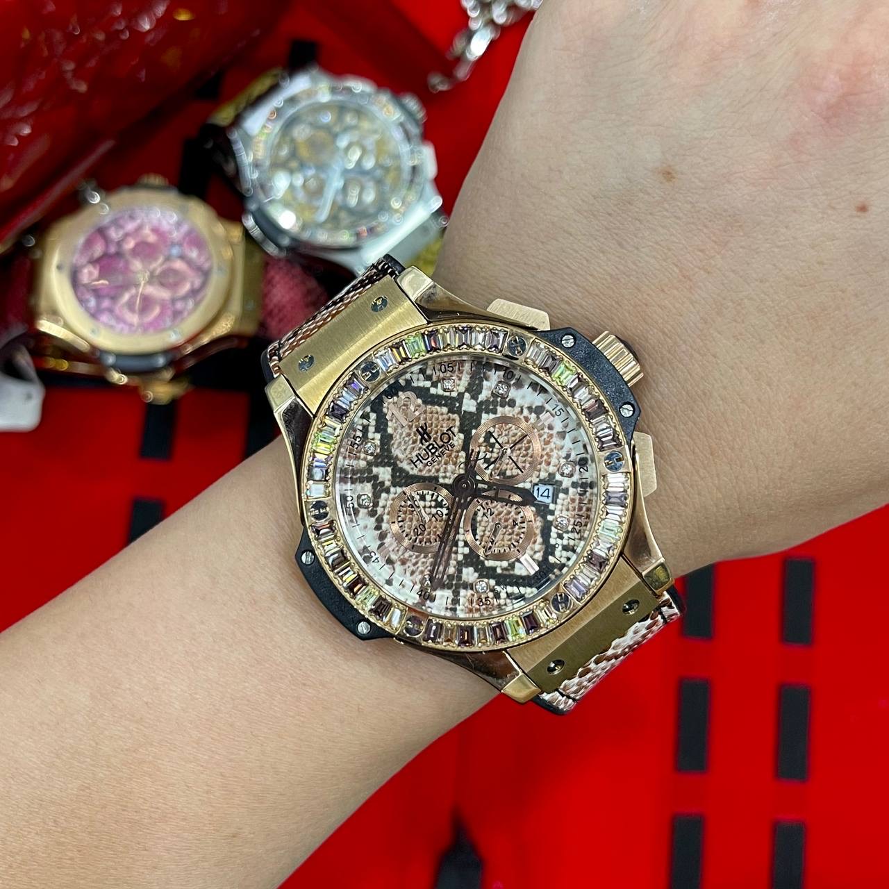 Фото часов Hublot Big Bang Boa Snake 44 mm 10397