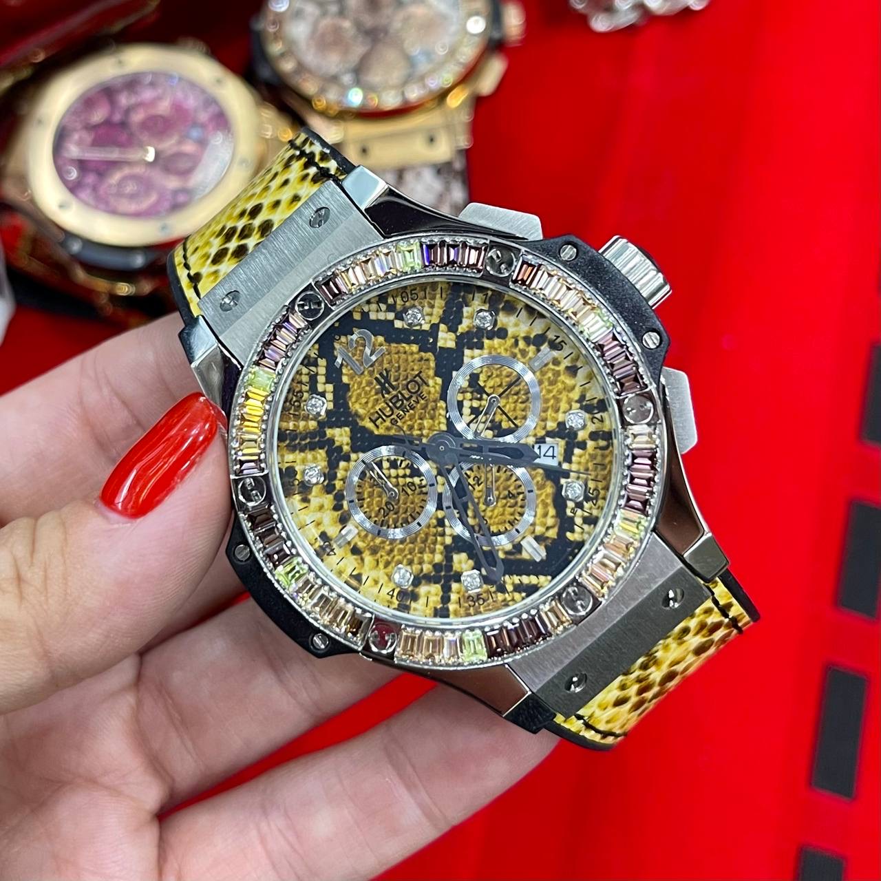 Фото часов Hublot Big Bang Boa Snake 44 mm 10398