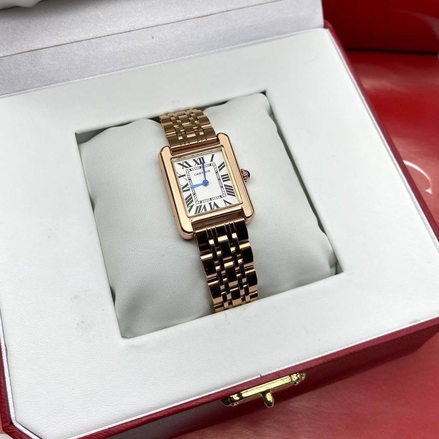 Фото часов Cartier Tank 10441