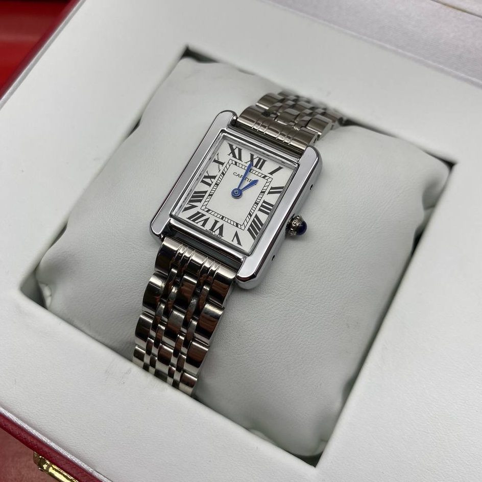 Фото часов Cartier Tank 10439