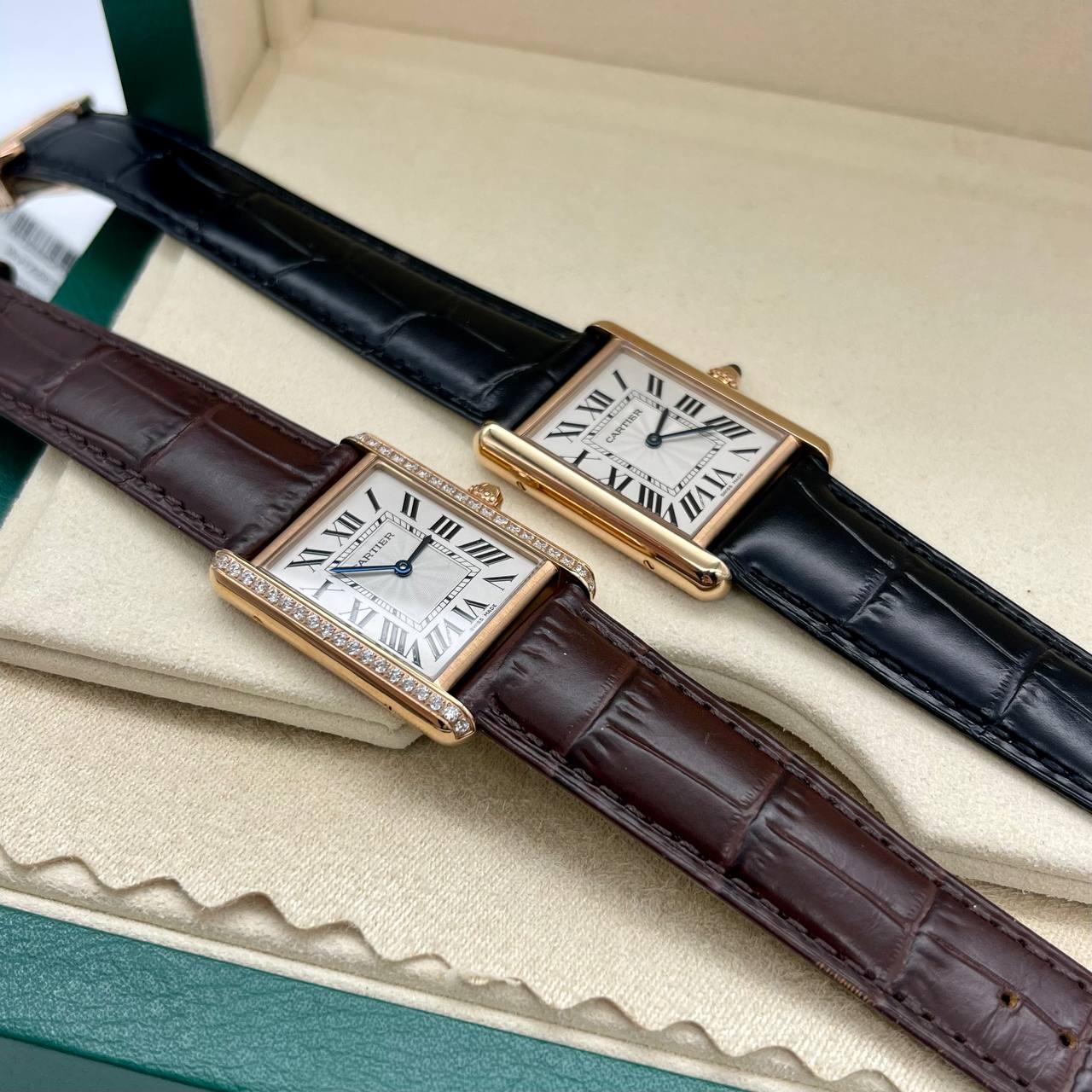 Фото часов Cartier Tank Louis 10445