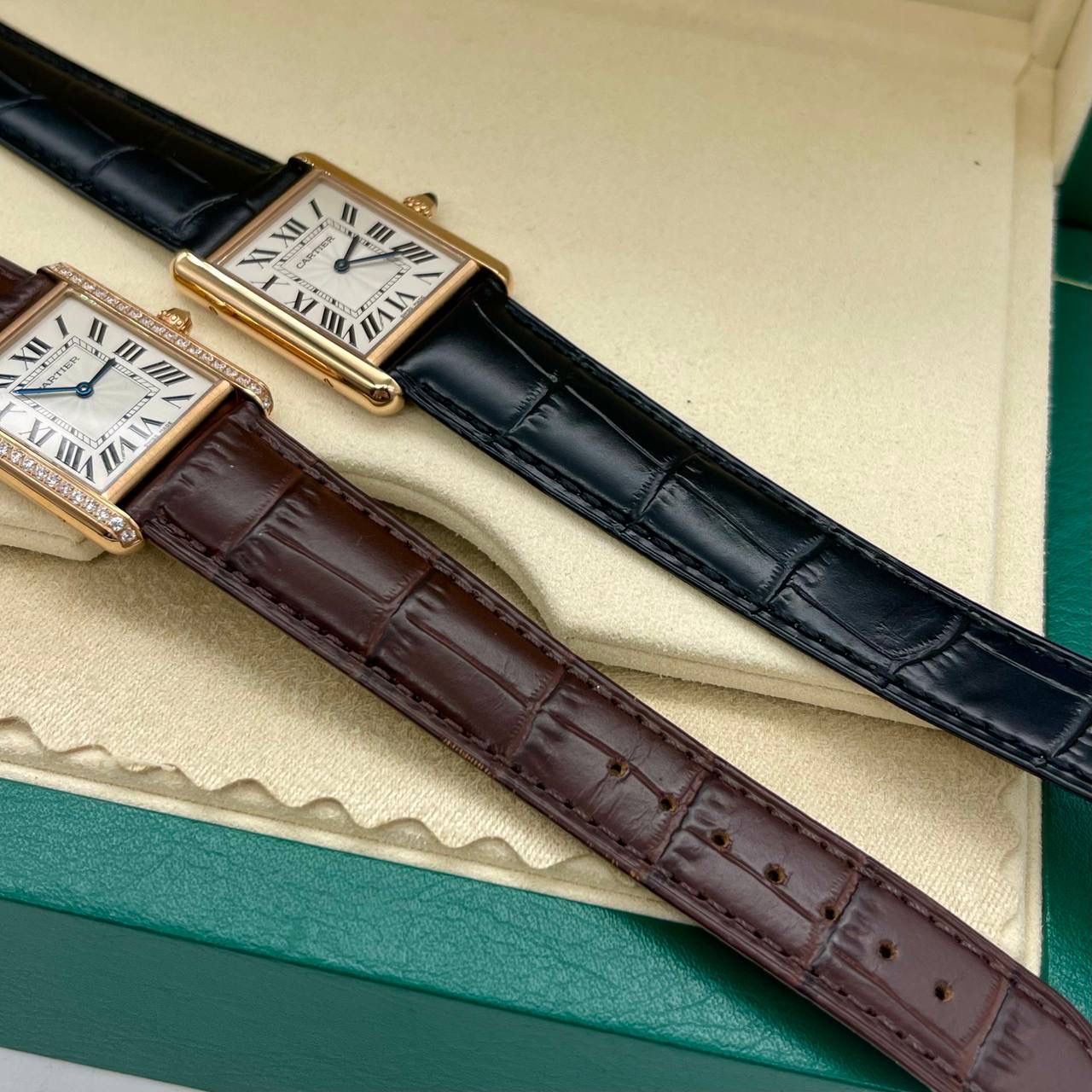 Фото часов Cartier Tank Louis 10445