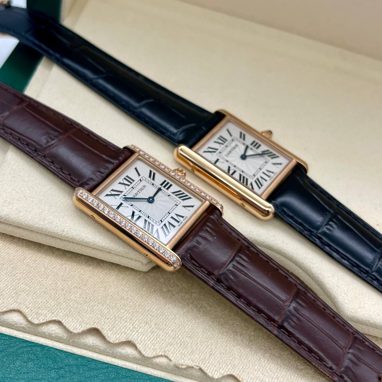 Фото часов Cartier Tank Louis 10445