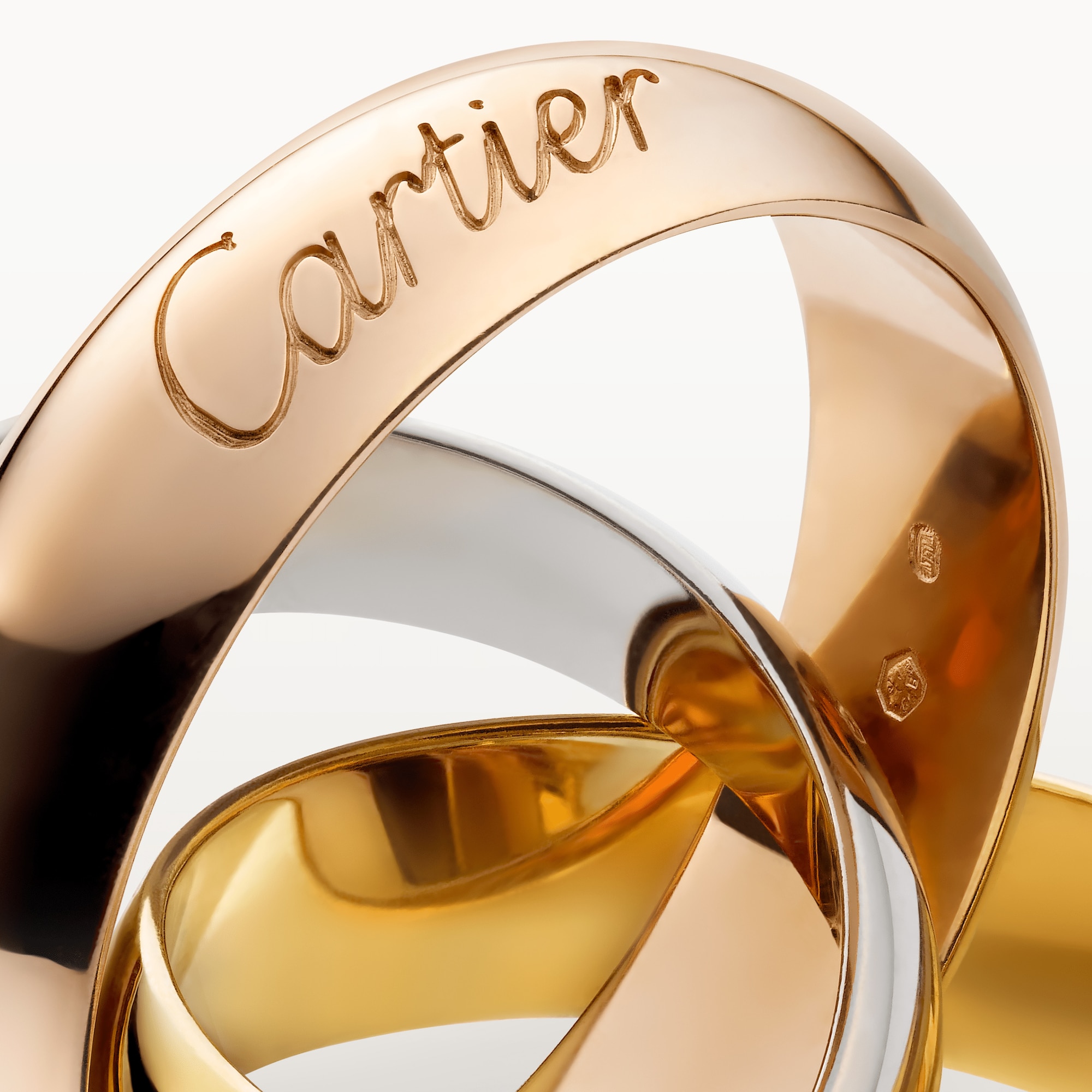 Фото Кольцо Cartier Trinity Classic 1008