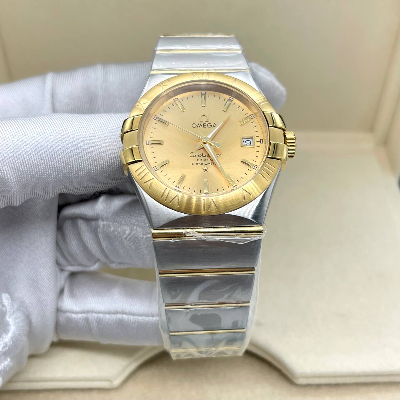 Фото часов Omega Constellation Co-axial Master 1041