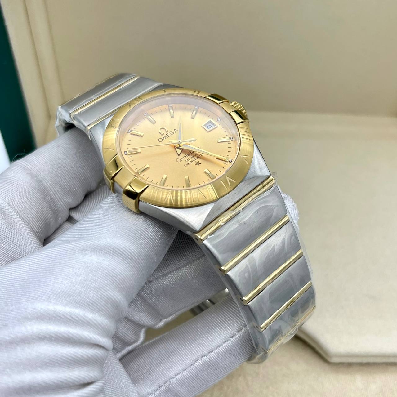 Фото часов Omega Constellation Co-axial Master 1041