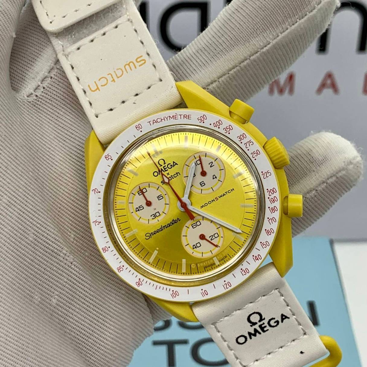 Фото часов Swatch & Omega Moonswatch 1048