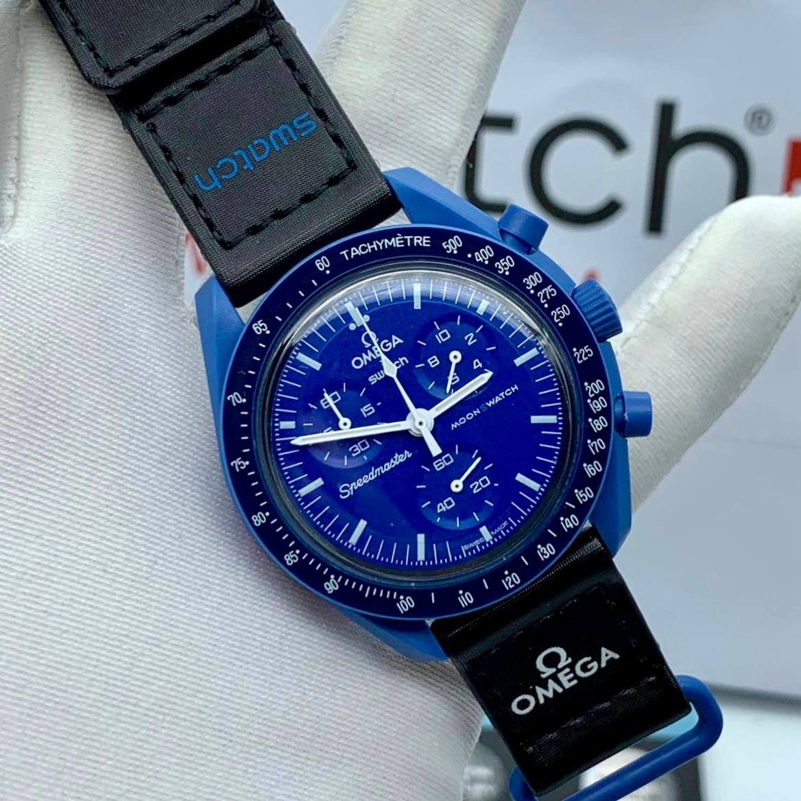 Swatch omega. Omega Swatch. Свотч Омега Сатурн. Omega Swatch на другом ремешке. Часы Omega Swatch Speedmaster фото.