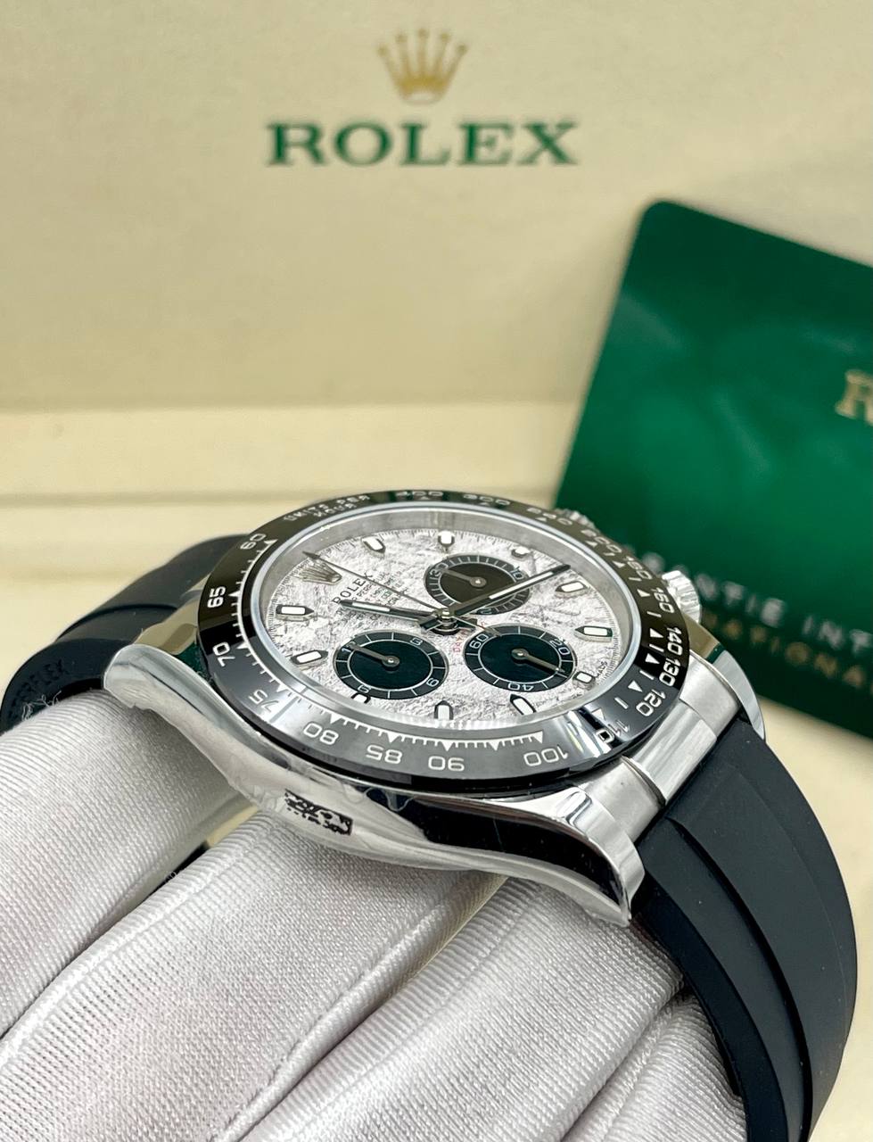 Фото часов Rolex Daytona Oyster Cosmograph 40 mm 1463