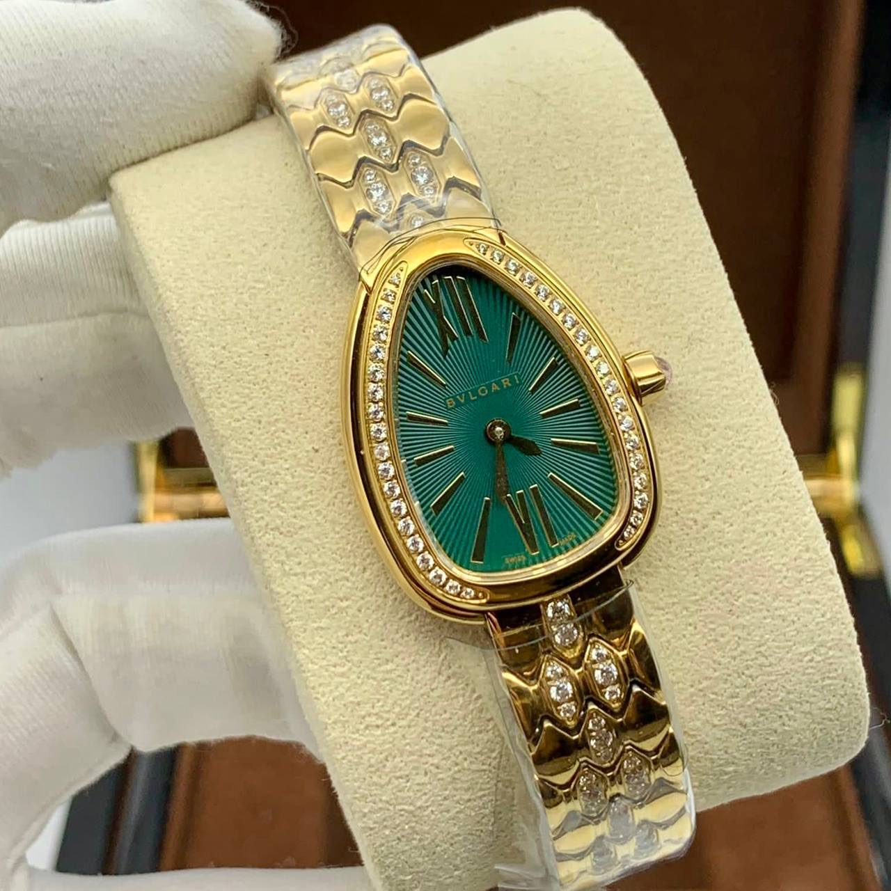 Фото часов Bvlgari Serpenti Seduttori 1523