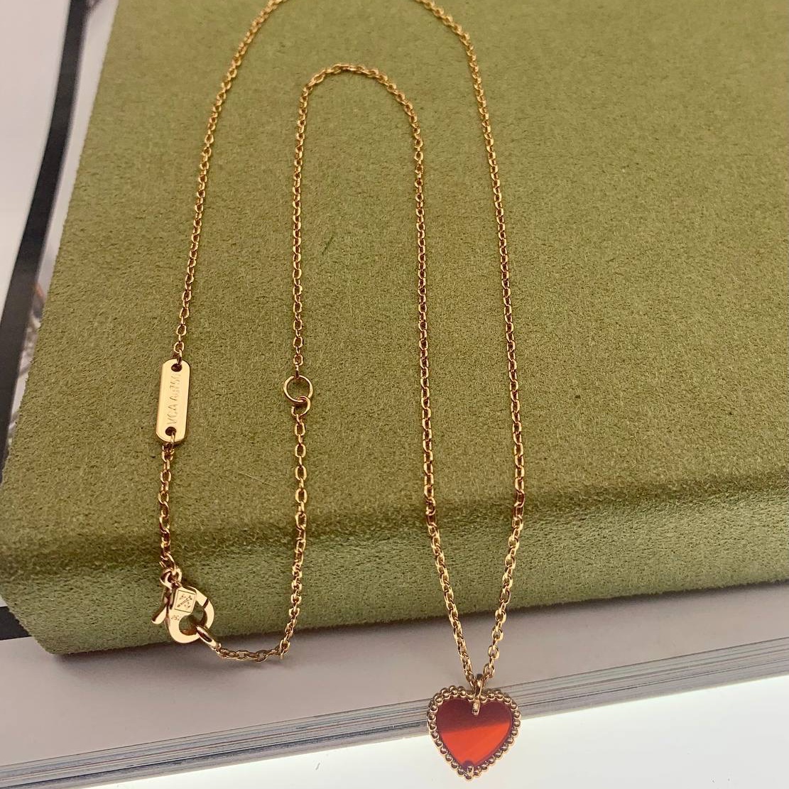 Фото Колье Van Cleef & Arpels M1191