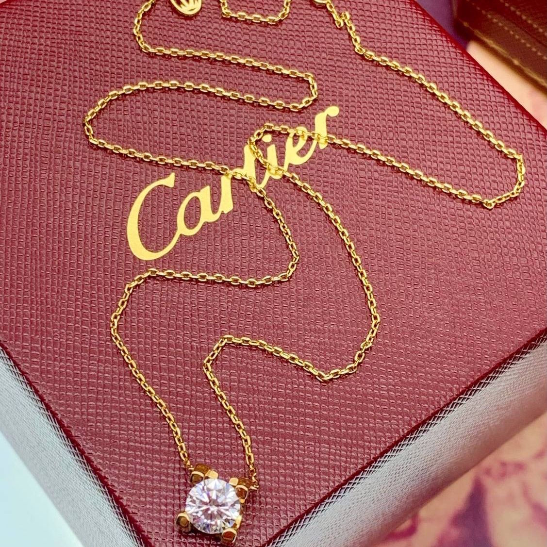 Фото Колье C de Cartier M1310