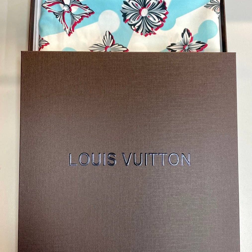 Фото Платок Louis Vuitton S1386