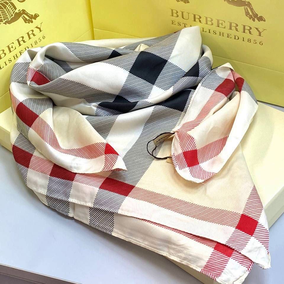 Фото Платок Burberry M1139