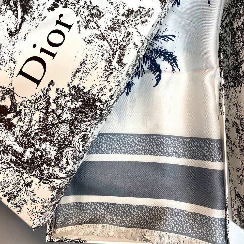 Фото Платок Dior Toile de Jouy M1144