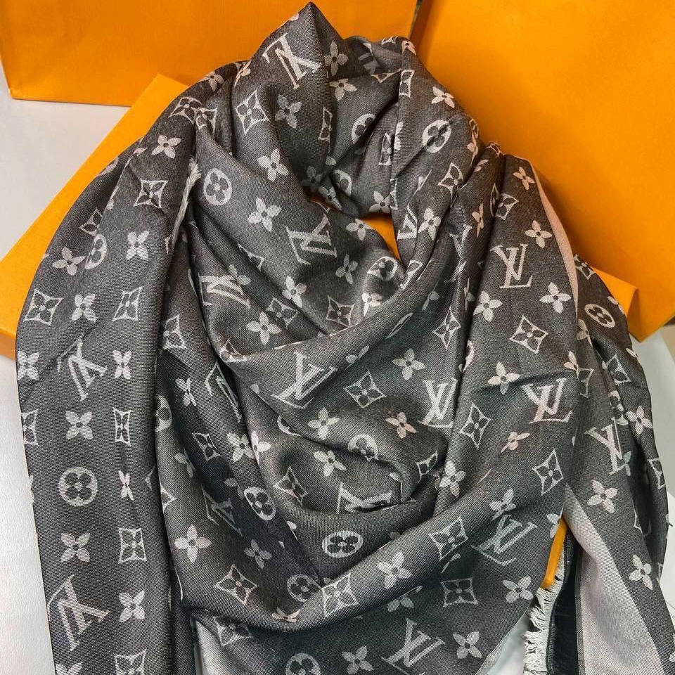 Женские платки Louis Vuitton