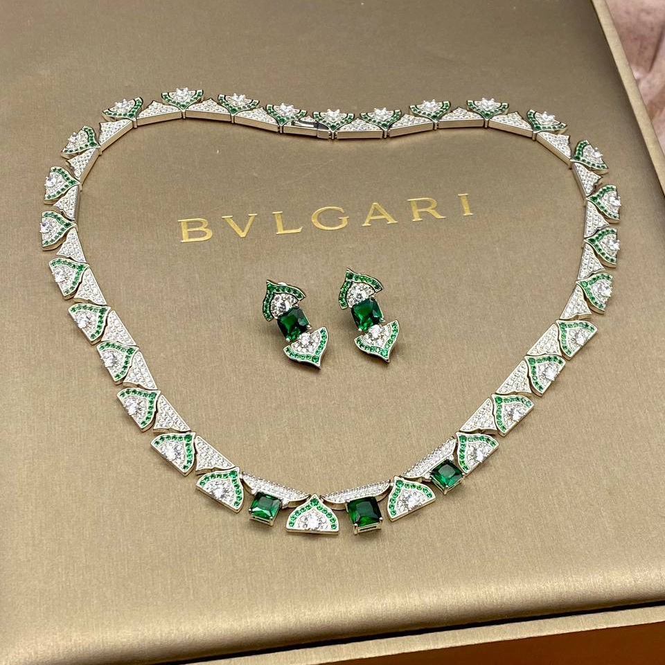 Фото Комплект колье и серьги Bvlgari Eden M1519