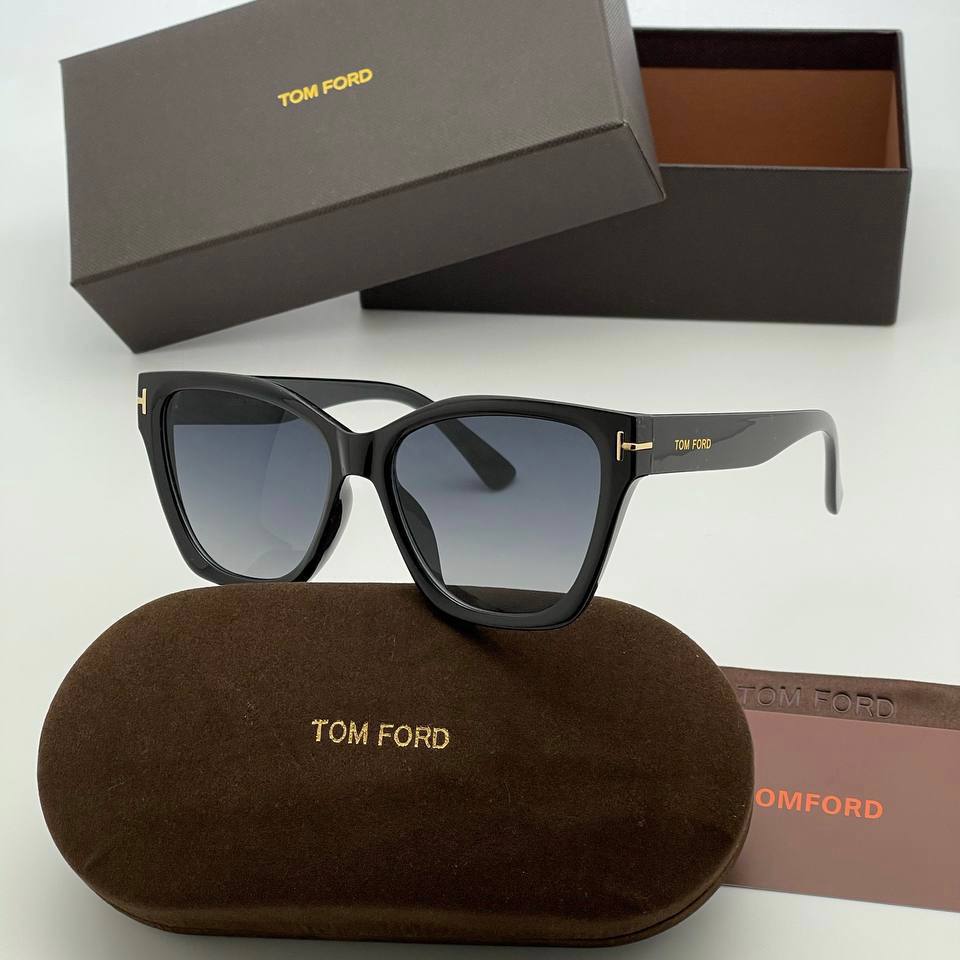 Фото Очки Tom Ford S1963