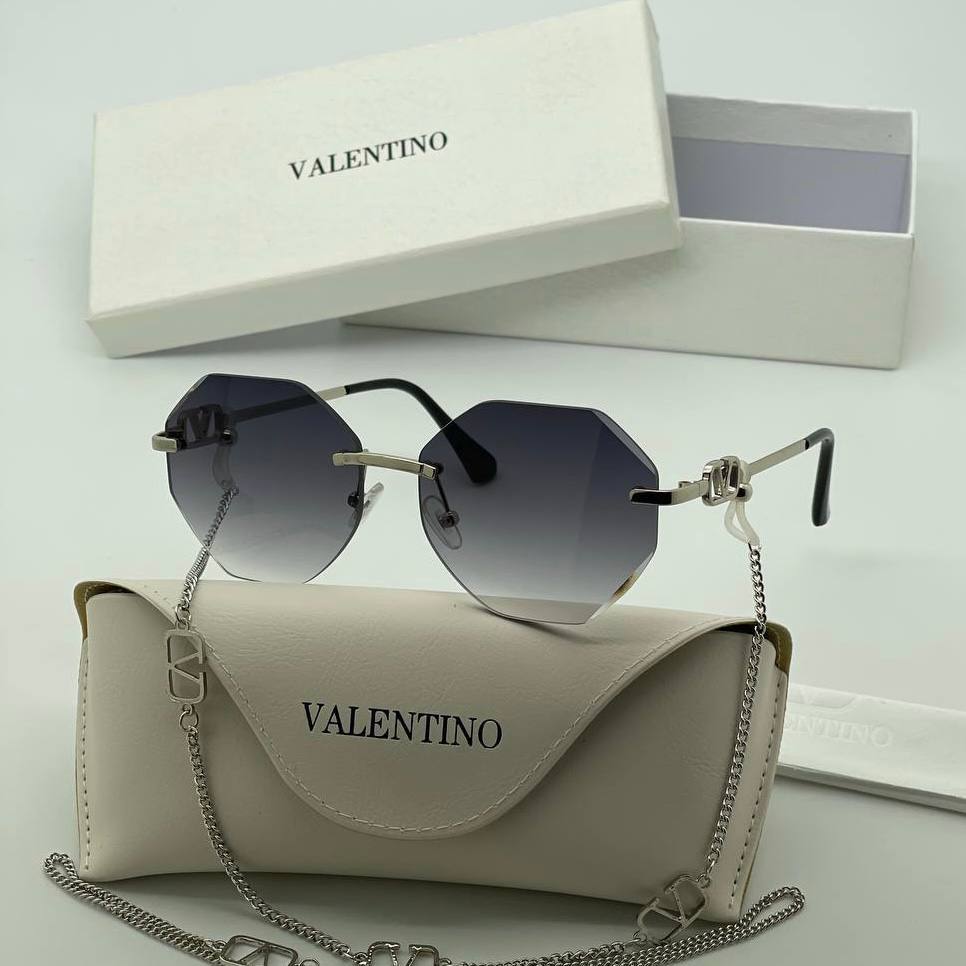 Фото Очки Valentino S2049