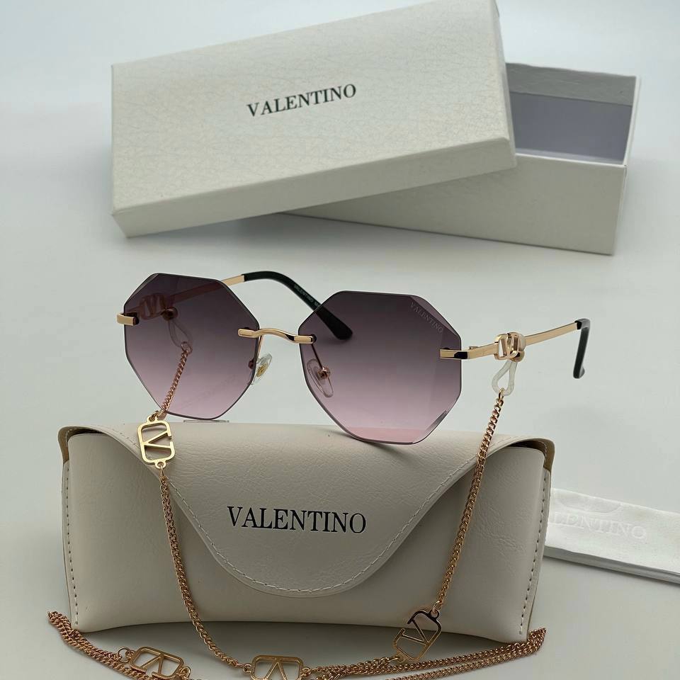 Фото Очки Valentino S2239