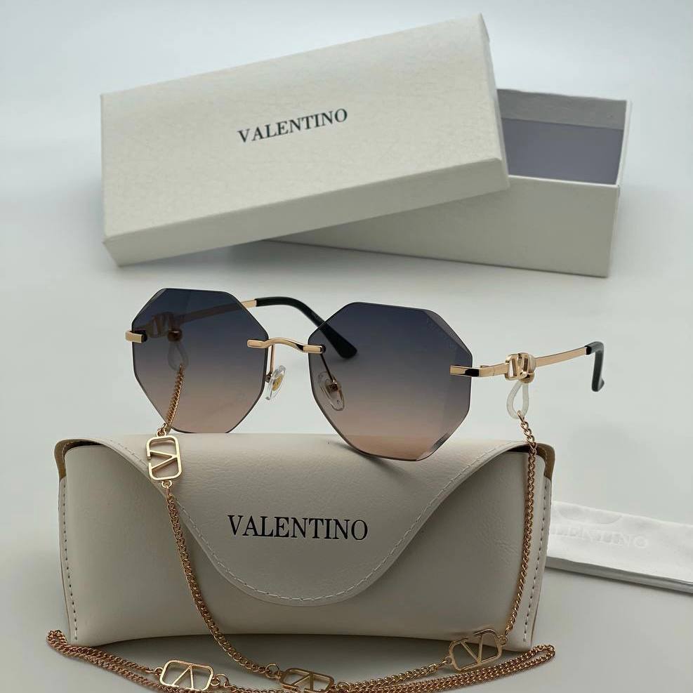 Фото Очки Valentino S2244