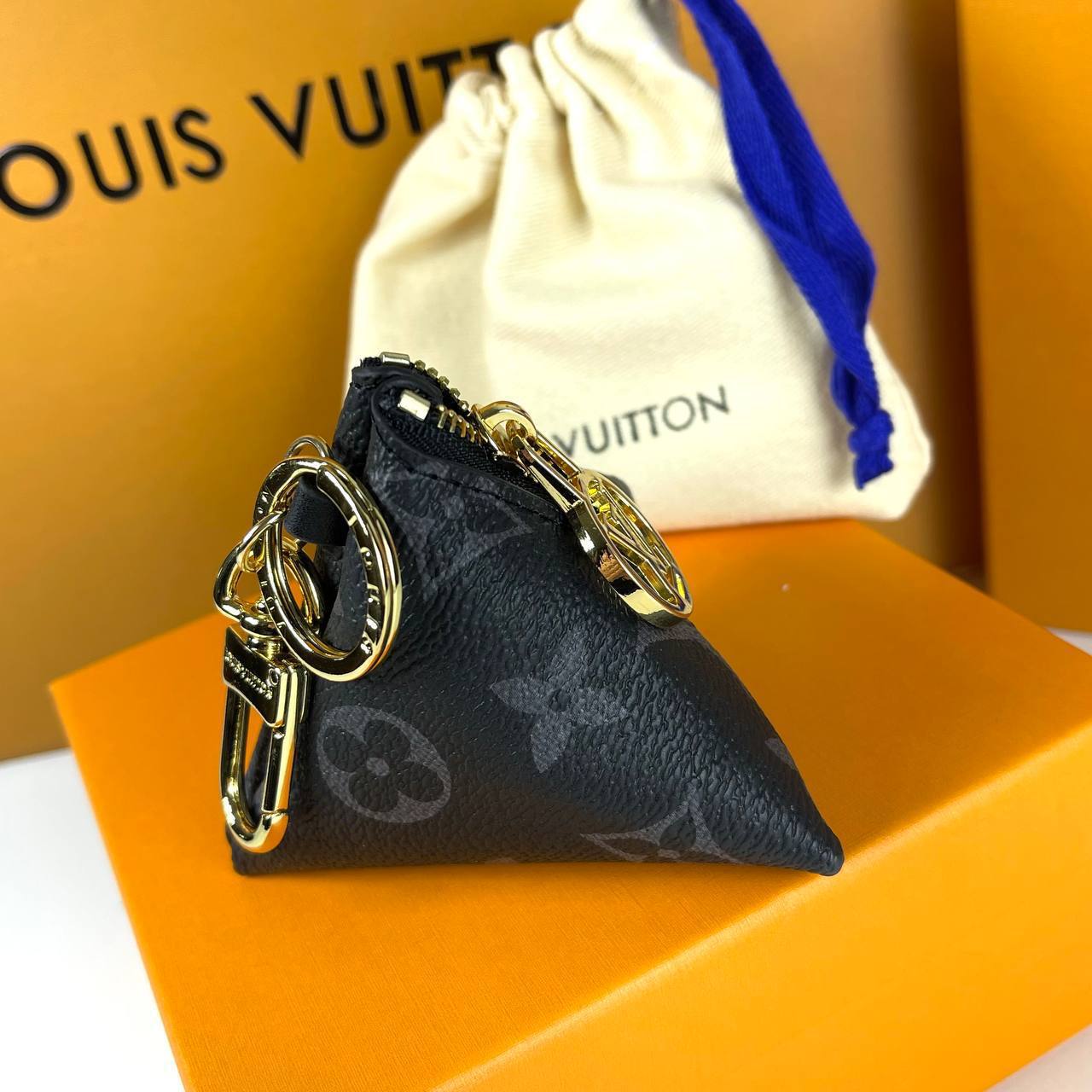 Фото Брелок-ключница Louis Vuitton S2768