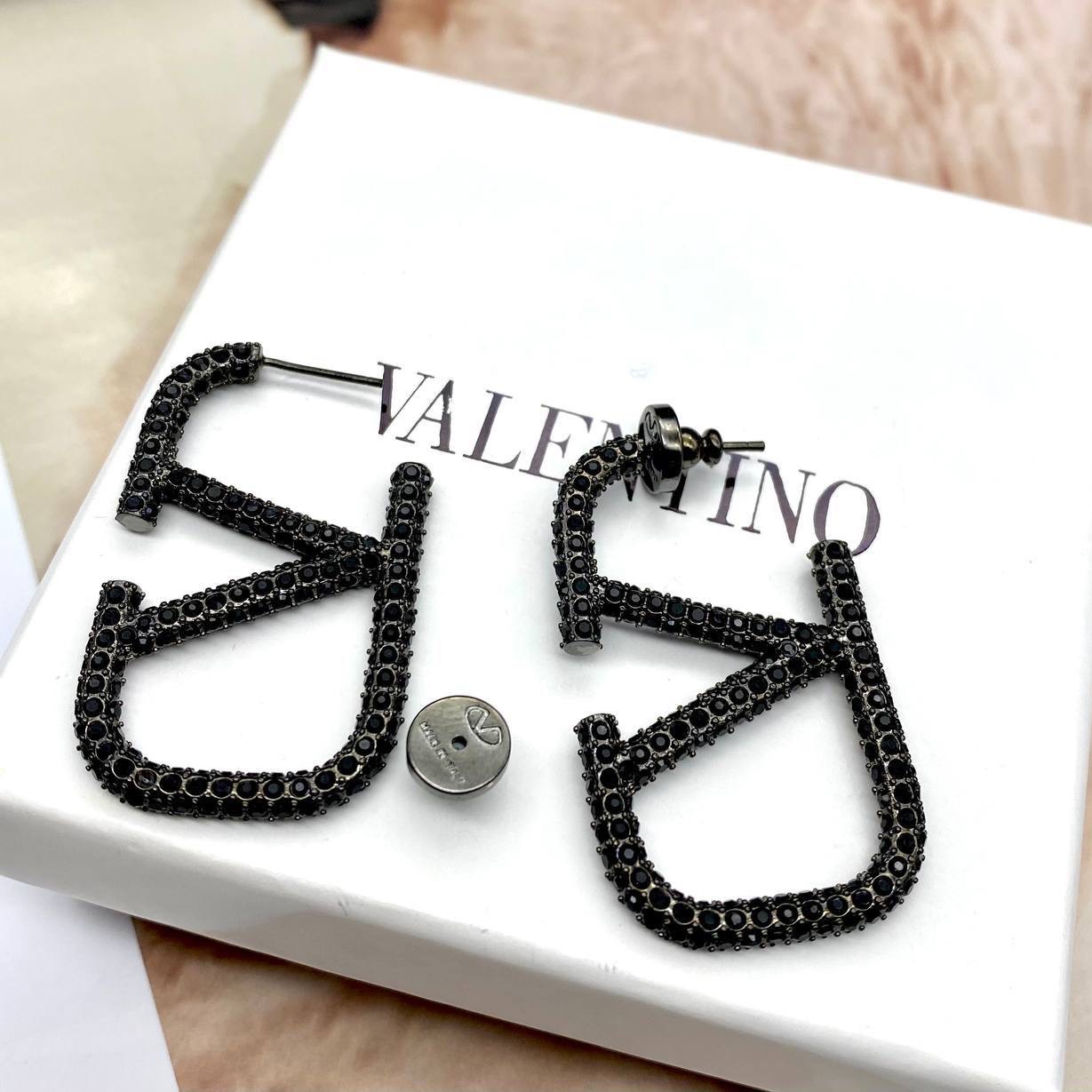 Фото Серьги Valentino VLogo B1893