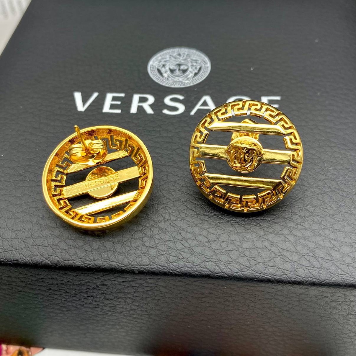 Фото Серьги Versace Medusa S2836