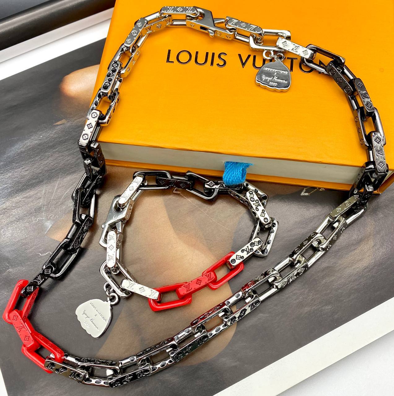 Фото Колье Louis Vuitton LV & YK Monogram S3074