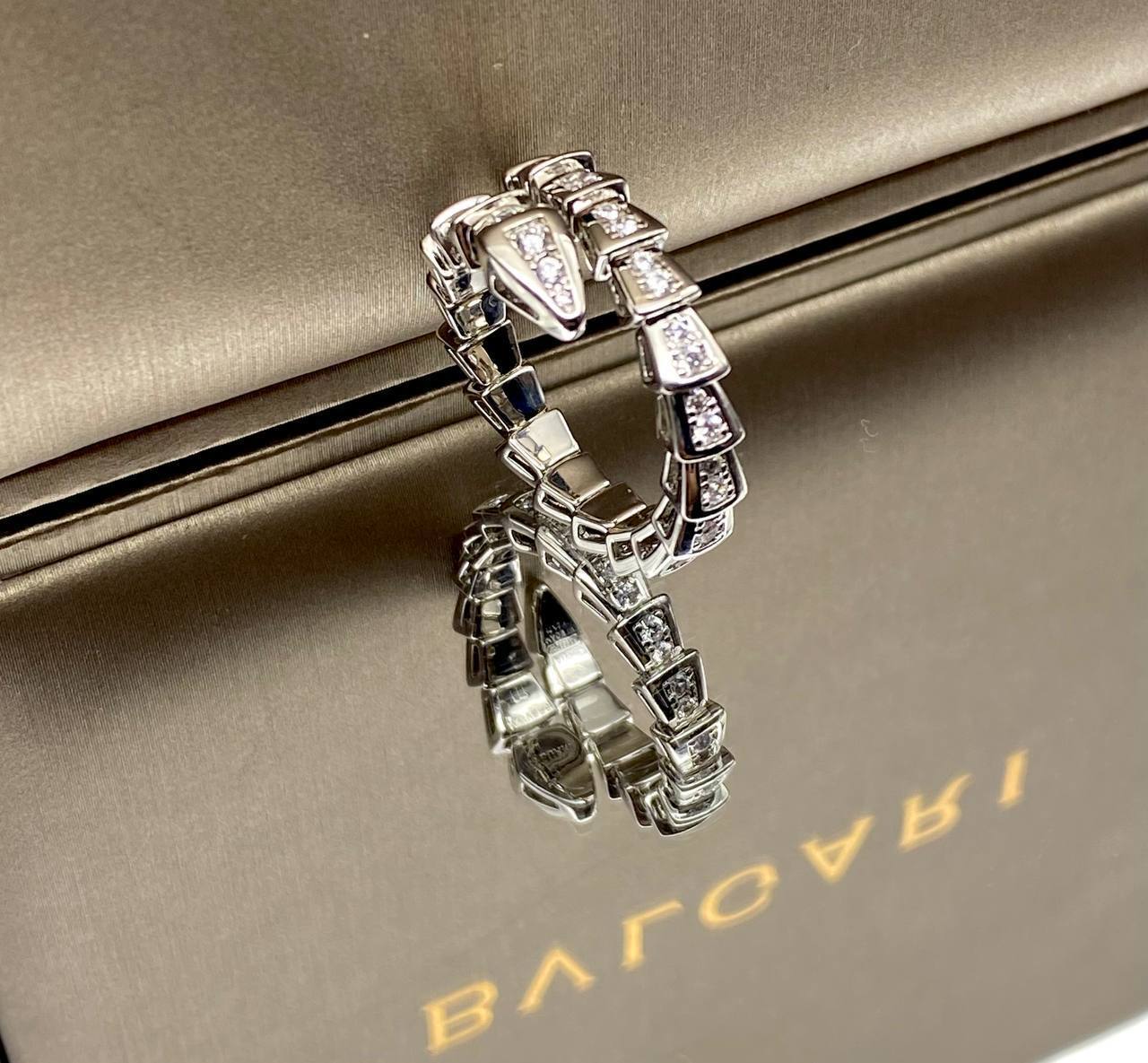 Фото Кольцо Bvlgari Serpenti S3164