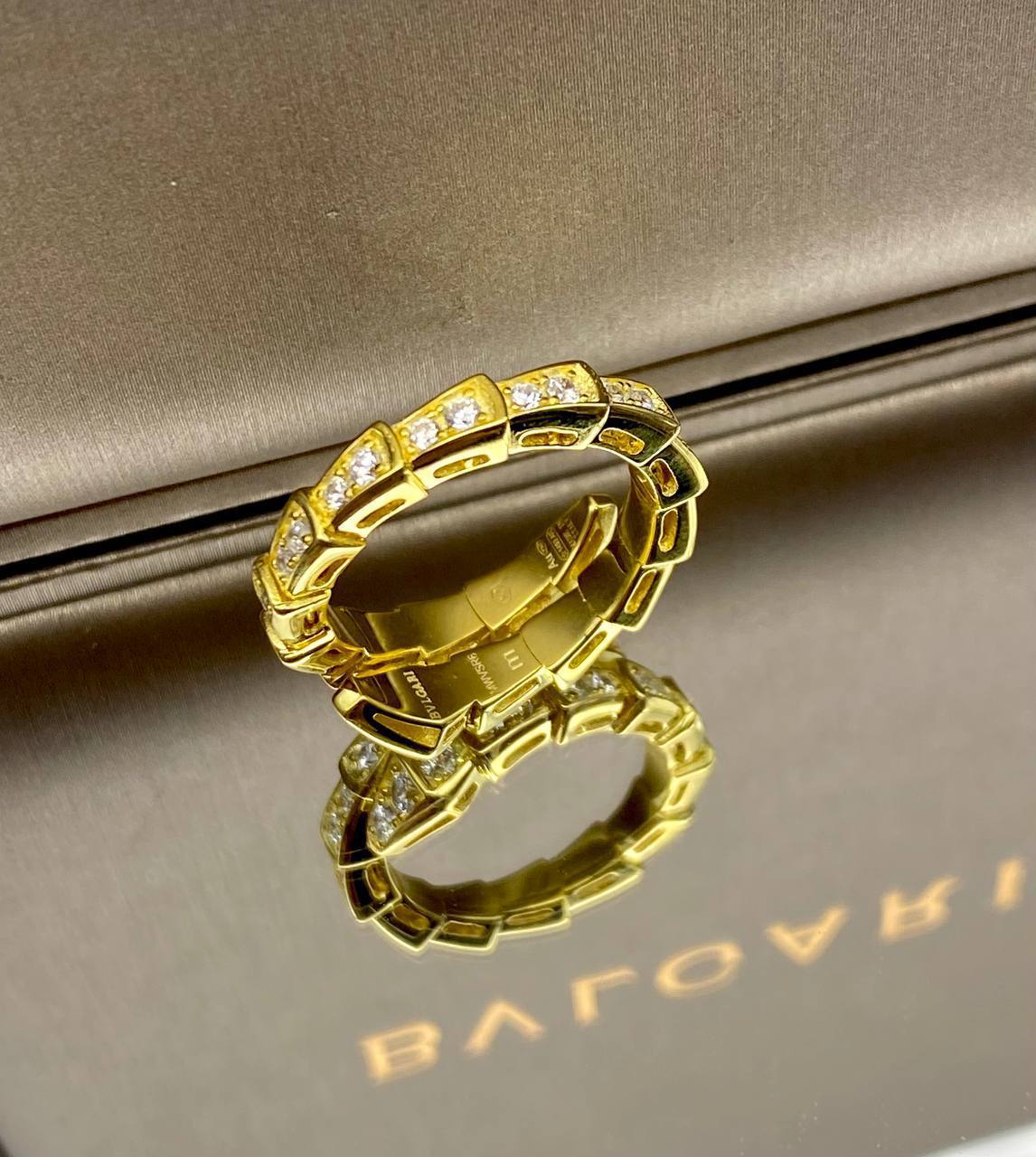 Фото Кольцо Bvlgari Serpenti S3165