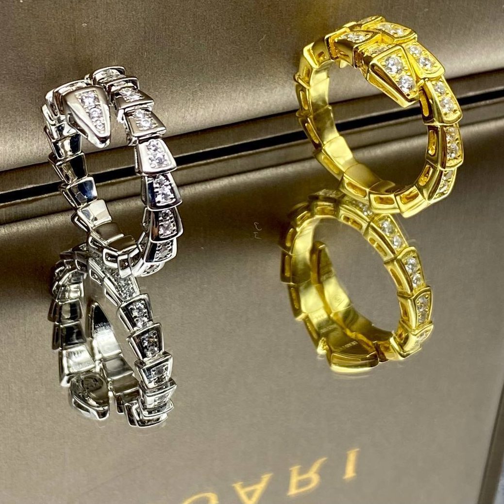 Фото Кольцо Bvlgari Serpenti S3165