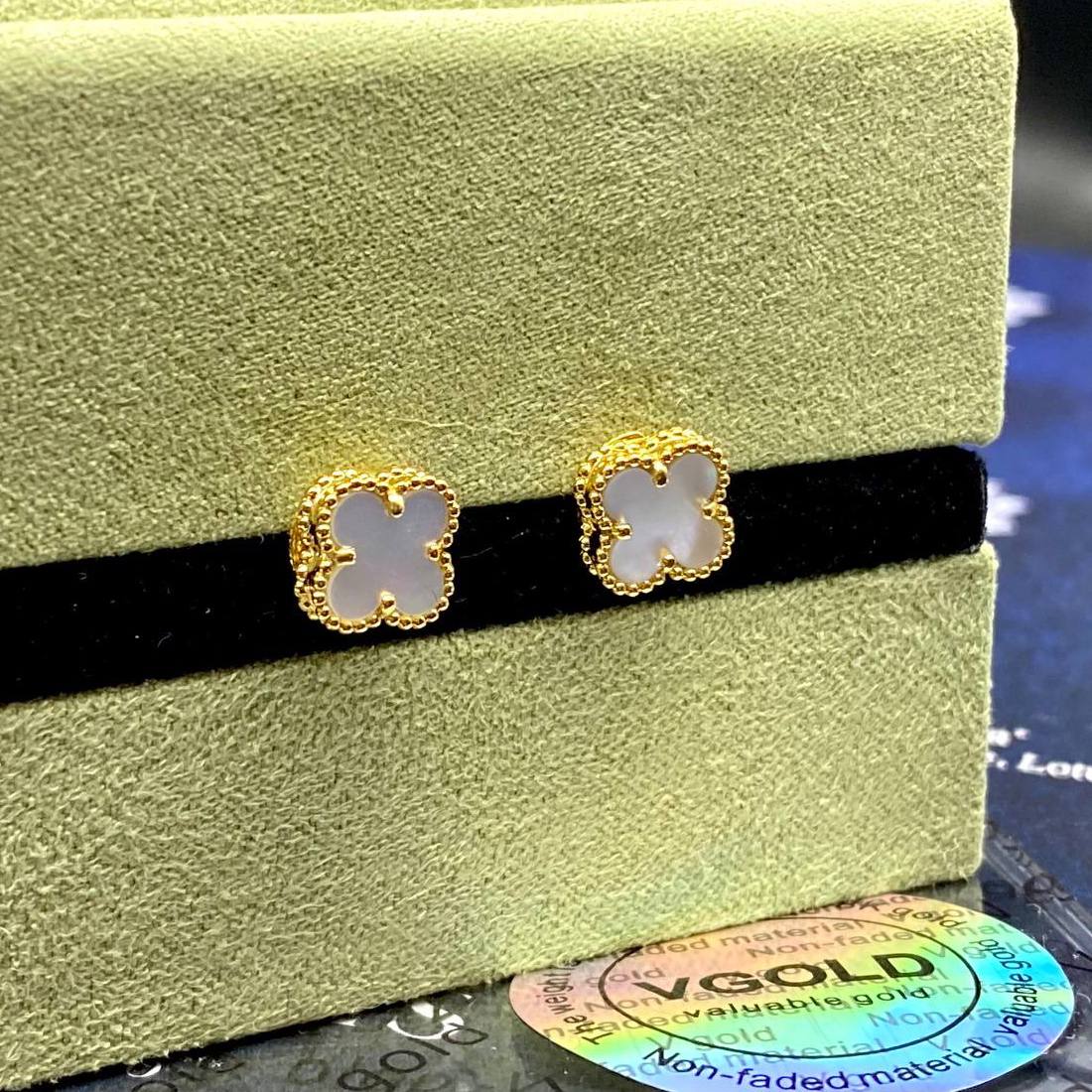 Фото Серьги Van Cleef & Arpels Vintage Alhambra S1370