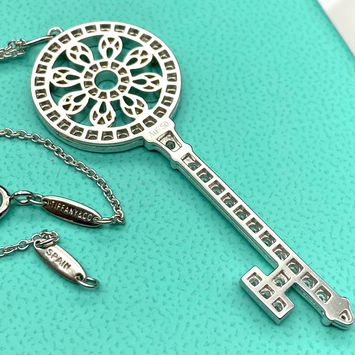 Фото Подвеска на цепочке Tiffany & Co Keys B2093