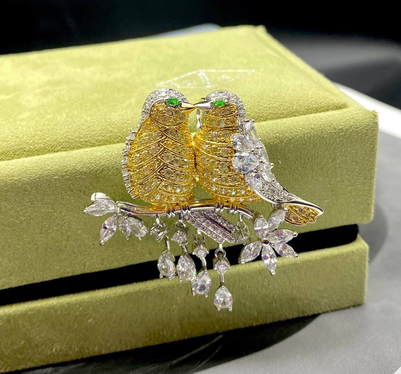 Фото Брошь Van Cleef & Arpels S3219