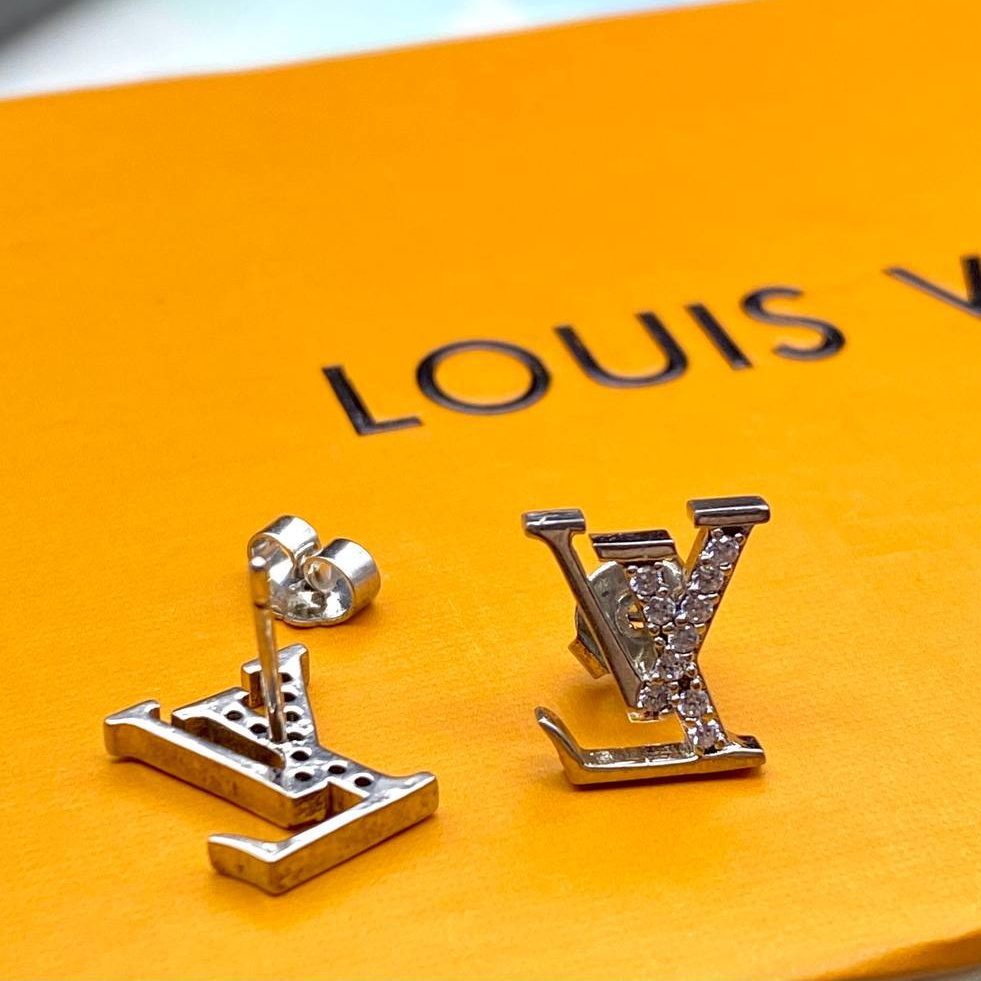 Фото Серьги Louis Vuitton LV Iconic S3229