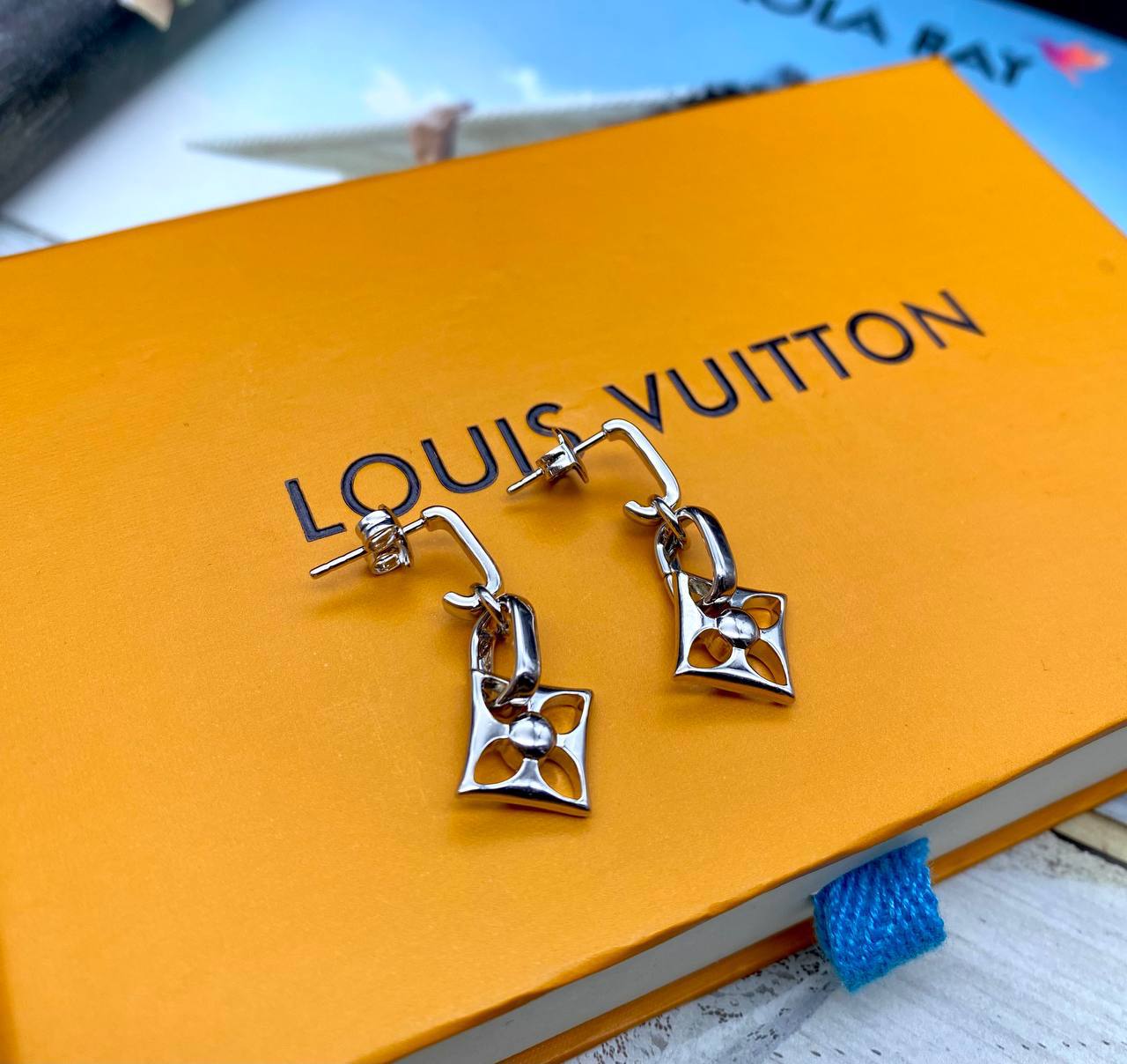 Фото Серьги Louis Vuitton LV Flowergram S3230