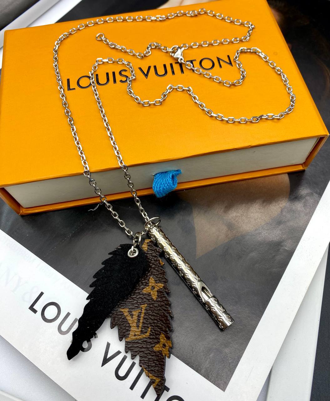 Фото Колье Louis Vuitton S3232