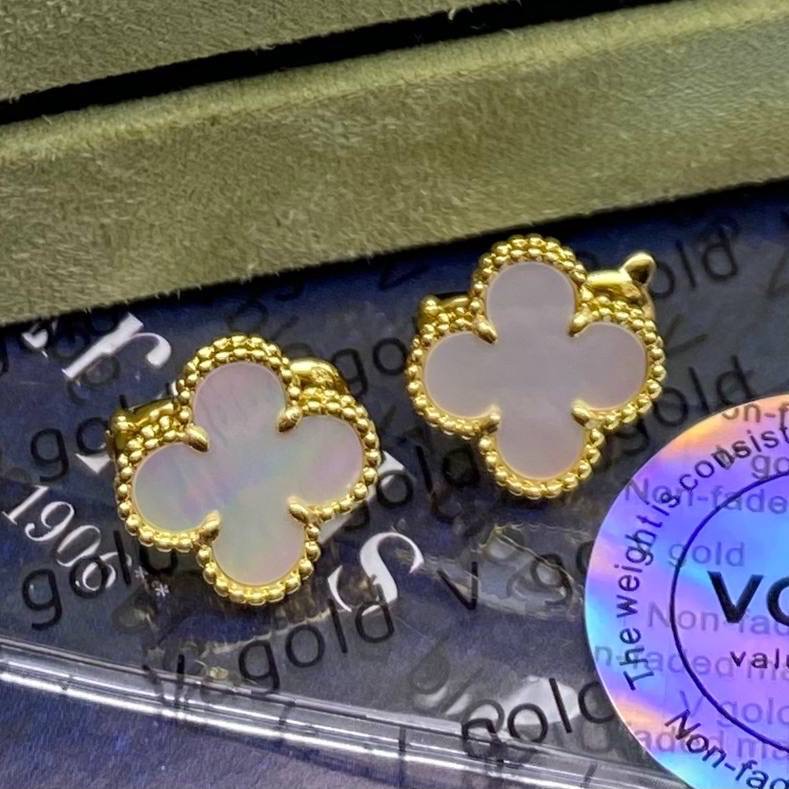 Фото Серьги Van Cleef & Arpels Vintage Alhambra B2193