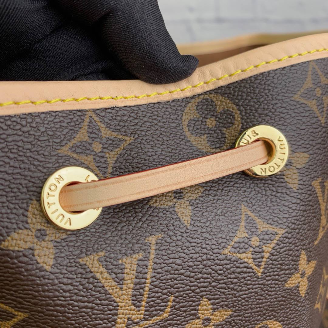 Фото Рюкзак Louis Vuitton Montsouris S3315