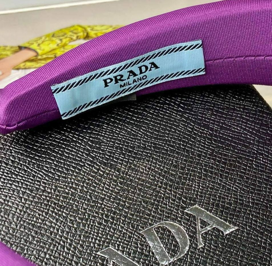 Фото ободка Prada S3329