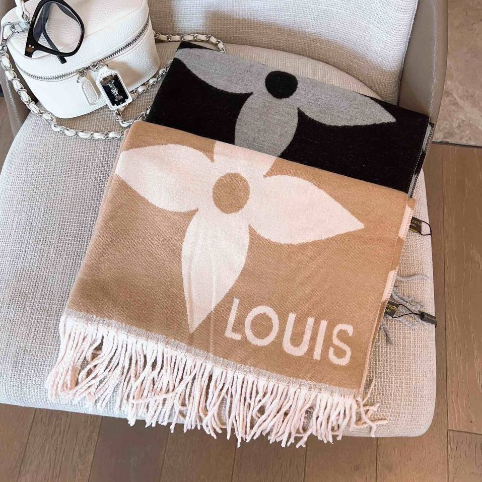 Фото шарфа Louis Vuitton Ultimate S3353