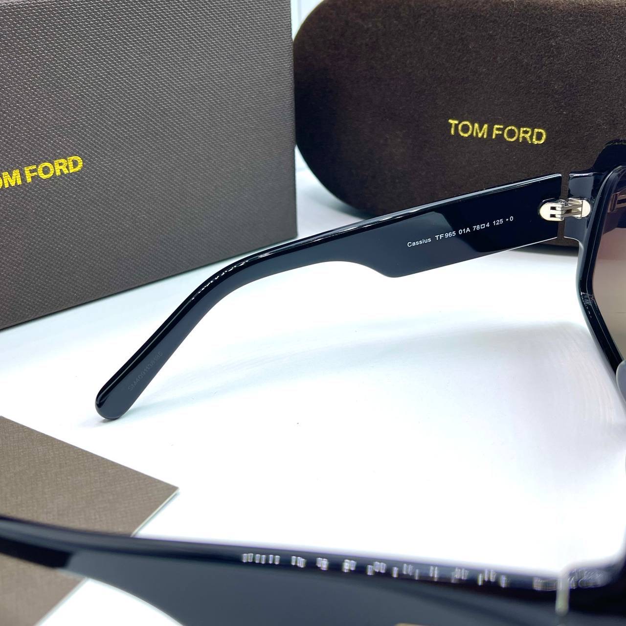 Фото Очки Tom Ford B2468