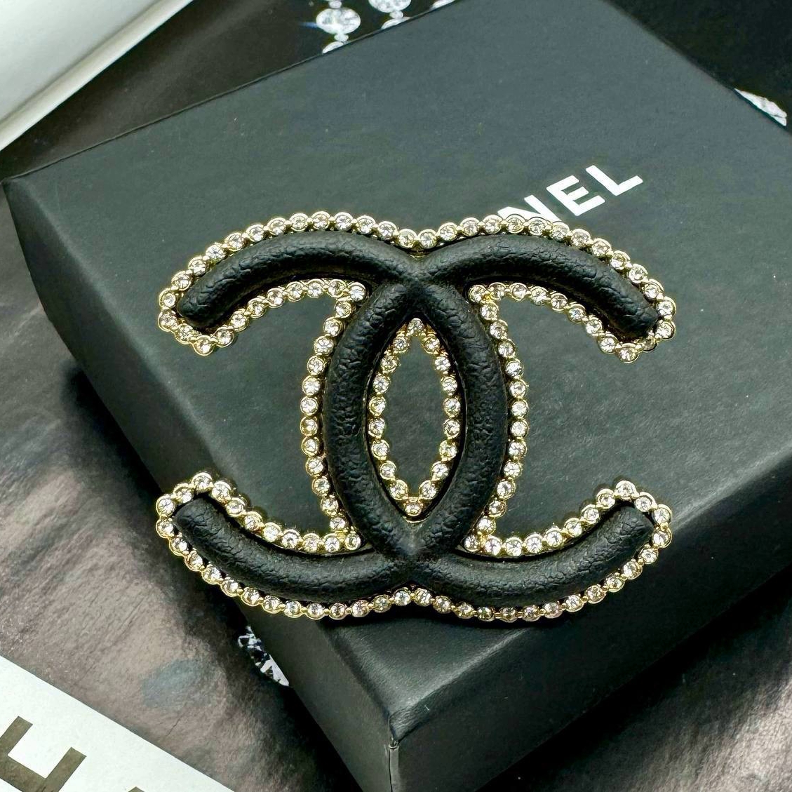 Фото Брошь Chanel M1828