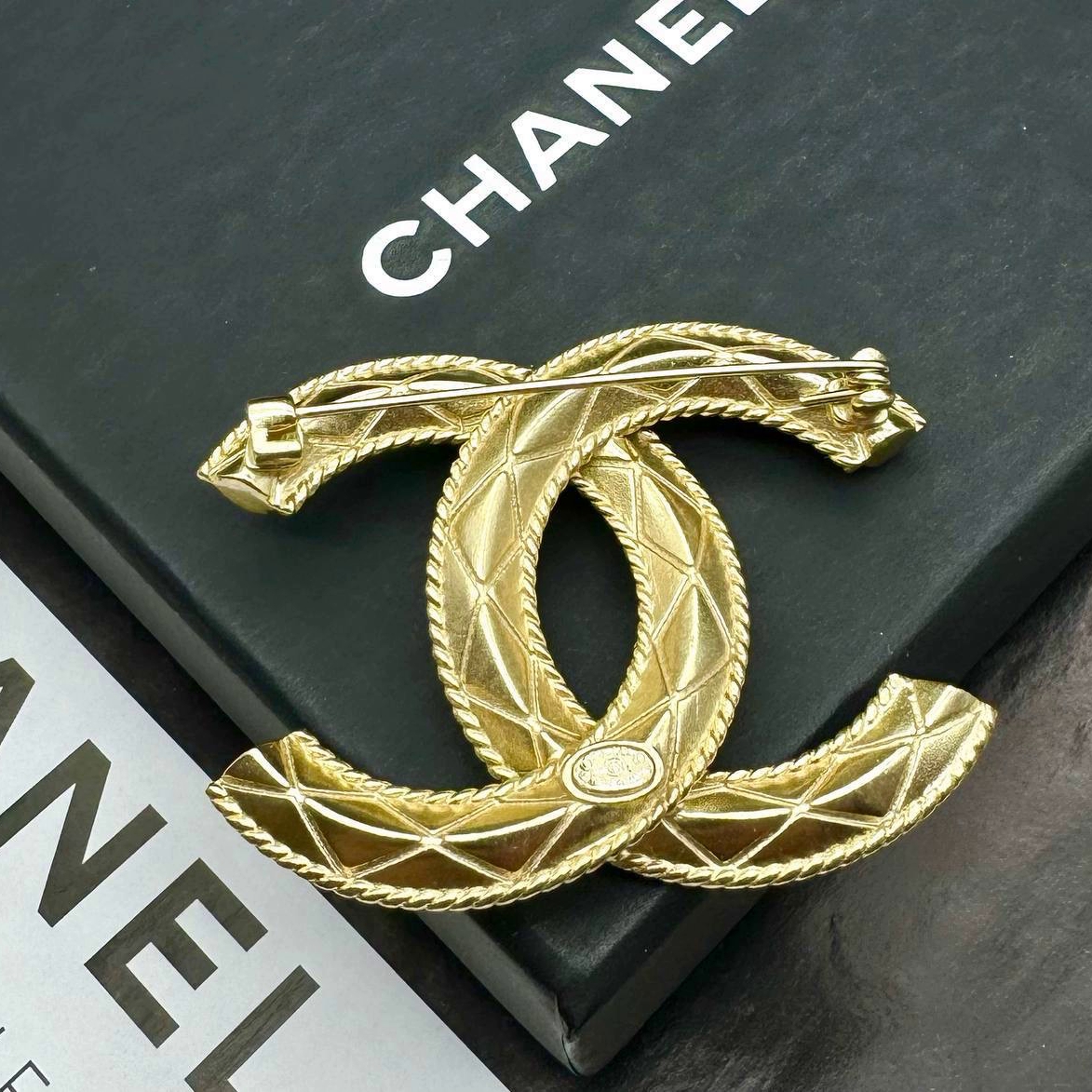 Фото Брошь Chanel M1850