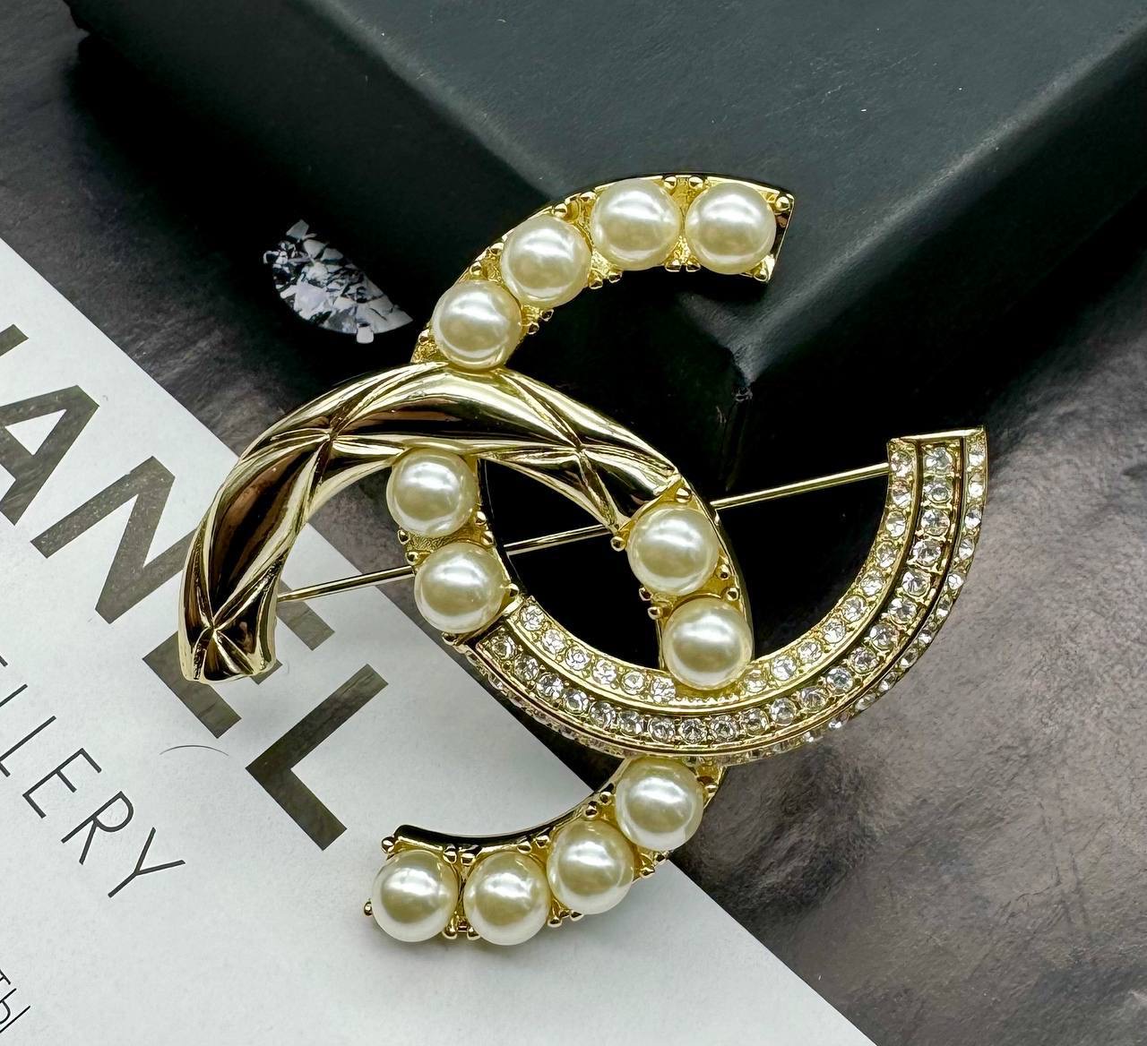 Фото Брошь Chanel B2565