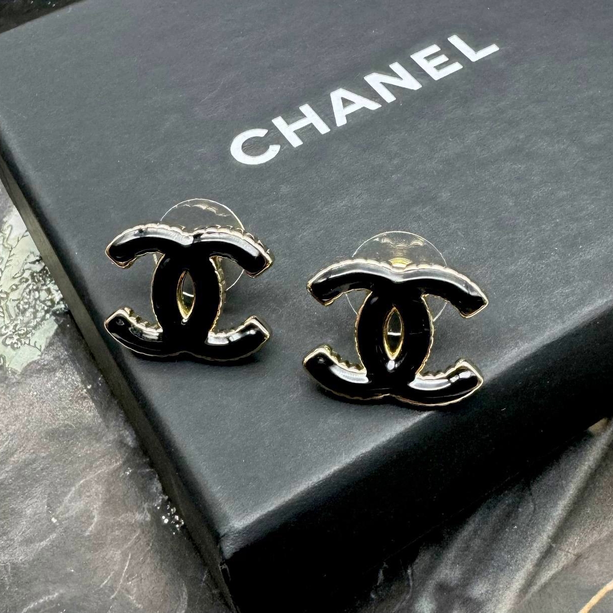 Фото серьги Chanel M1878